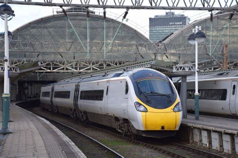 photo    manchester piccadilly trainlogger