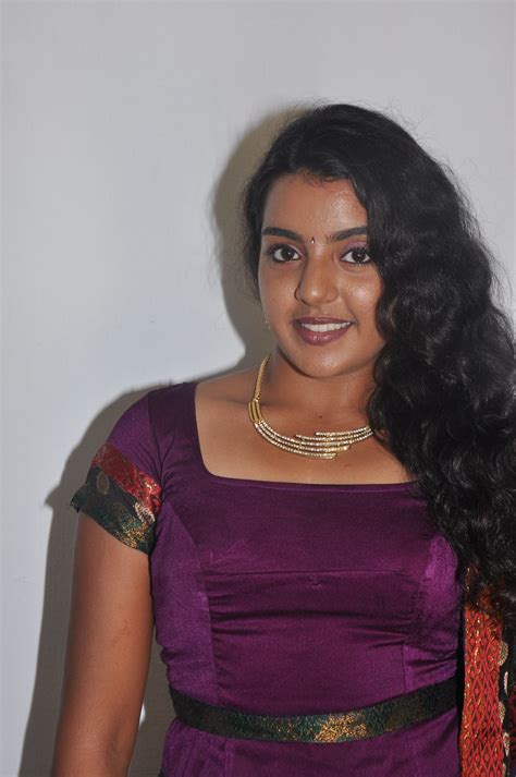 latest actress and actor pictures divya nagesh sexy and latest hot photos and latest pics