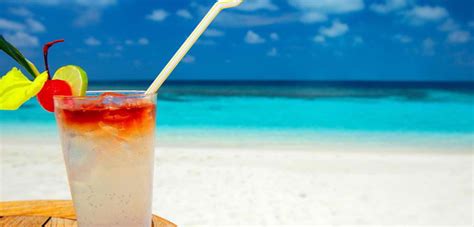 Beach Cocktails Will Make You Scream Cowabunga • Grillax