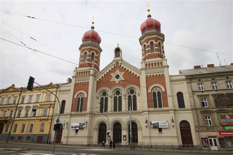 jodendom synagoge deze synagoge de grote synagoge  pilsen  tsjechie  de op een na