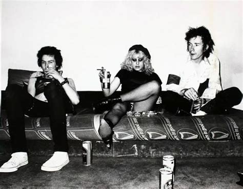 The Short And Tragic Romance Photos Of Nancy Spungen And Sid Vicious