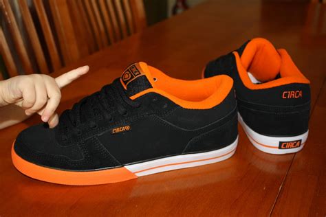 brand  circa skate shoes size    bloodydecks