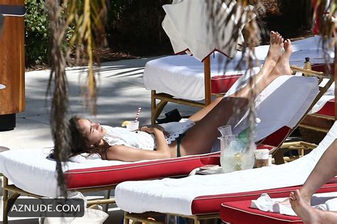 Isabel Pakzad And James Franco Enjoy A Vacation Together In Miami Aznude