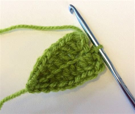 simple crochet leaf patterns mycrochetescom crochet leaf