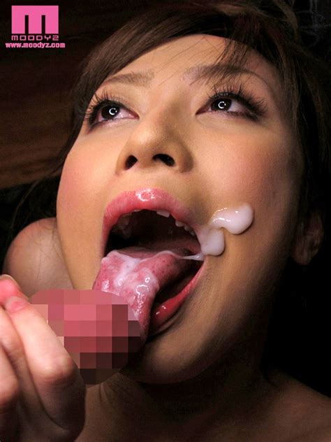 Migd 387 Female Worker For A Long Tongue Cum Swallowing
