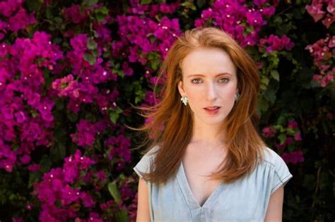 redheads from 20 countries photographed to show their