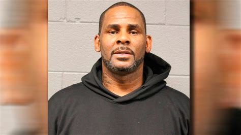 Lawyer Enters Not Guilty Plea For R Kelly In Sex Abuse Case