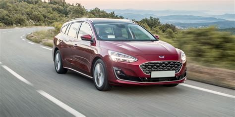 ford focus vignale estate review  drive specs pricing carwow