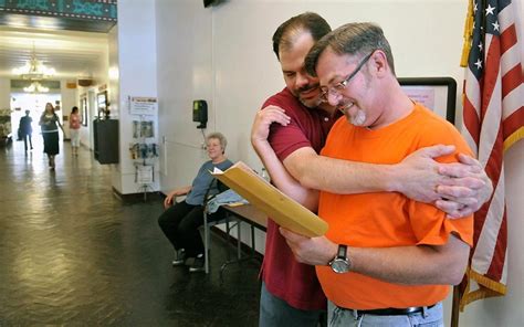 judge orders new mexico county to issue same sex marriage licenses al