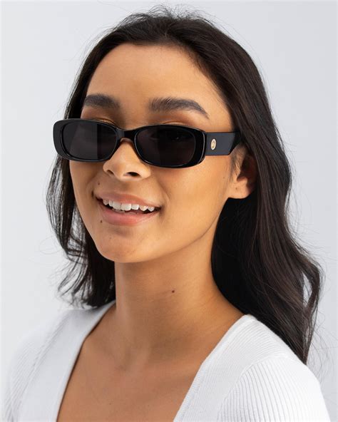 Le Specs Unreal Sunglasses In S Black Smoke Fast Shipping And Easy