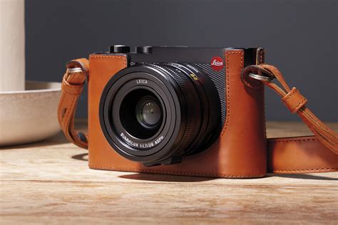 the leica q3 is here and it s definitely the leica i d buy if i was