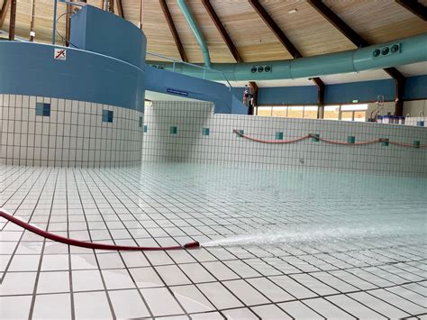 lekkage aquadrome hersteld enschedees zwembad loopt langzaam weer vol foto destentornl