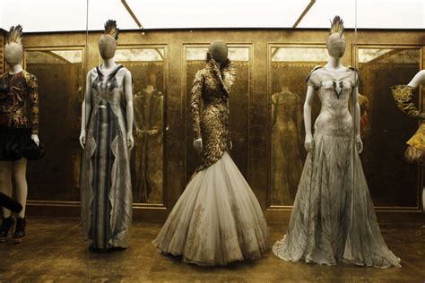 Alexander Mcqueen Exhibition A Perfect Fit For New York’s Met The Star