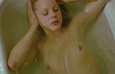 abbie cornish nude boobs and erect nipples in somersault xhamster