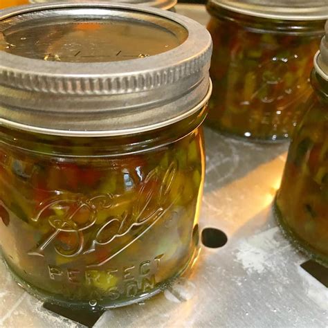 pepper jelly canning  cooking  home