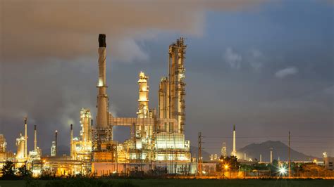 imf condition tarin refuses  withdraw gst  oil refineries newz