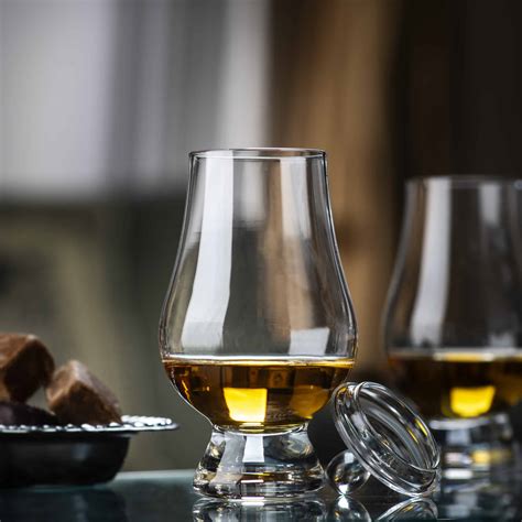 The Glencairn Glass With Crystal Tasting Cap Whisky Glass