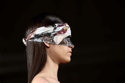 Alexandre Herchcovitch Sends Blindfolded Models Down The Runway New