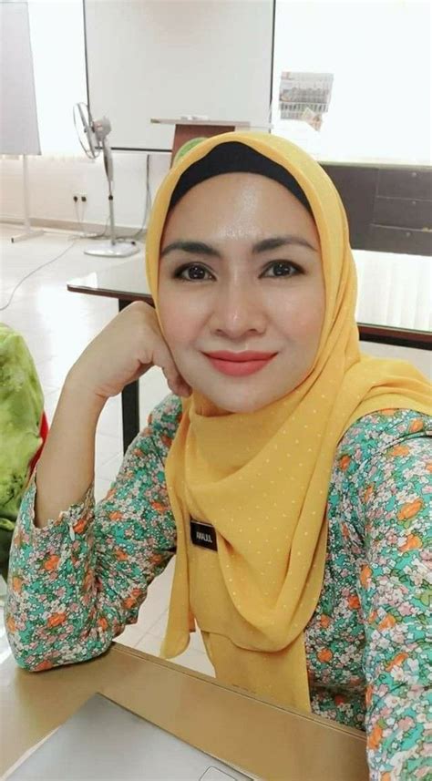Beautiful Muslim Women Beautiful Hijab Indonesian Women Jayden
