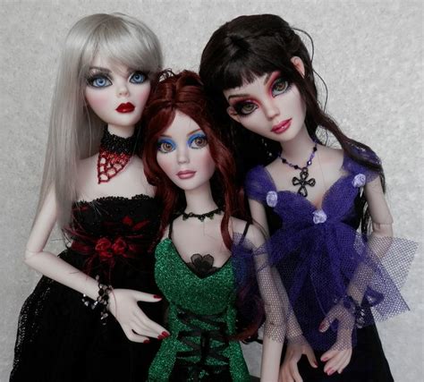 evie trio   dolls dolls evie fashion