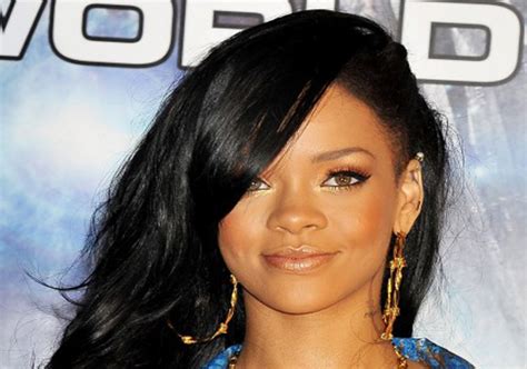 rihanna reveals her feelings about chris brown hollywood news india tv