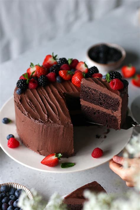 vegan chocolate cake pick  limes