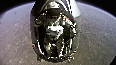 felix baumgartner jumped  space  years  world air sports