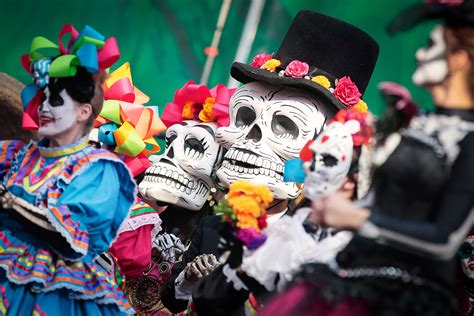 mexican football fans bring day of the dead to moscow photos russia beyond