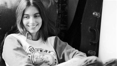 the untold truth of emmylou harris