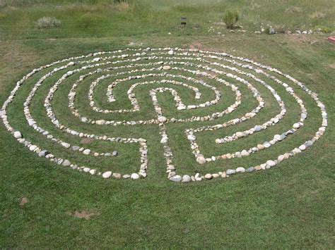 labyrinths  pinterest maze london underground  illinois