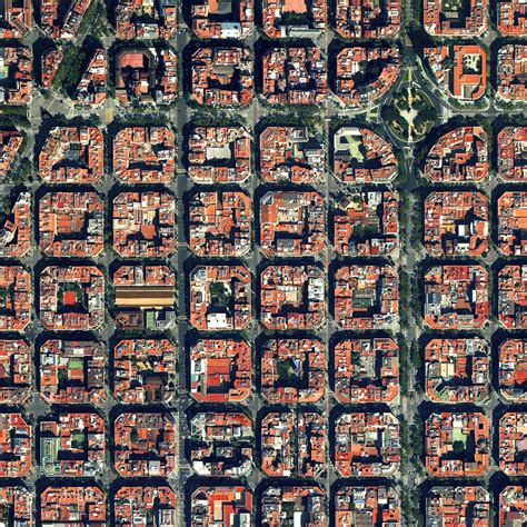 eixample barcelona daily overview