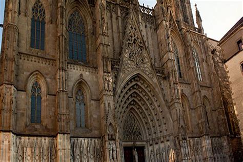 barcelona gothic quarter ribera  born artchitectours
