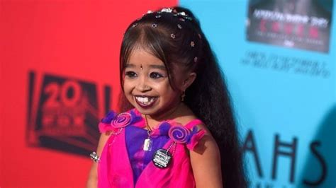 jyoti amge smallest woman according to guinness world book of records