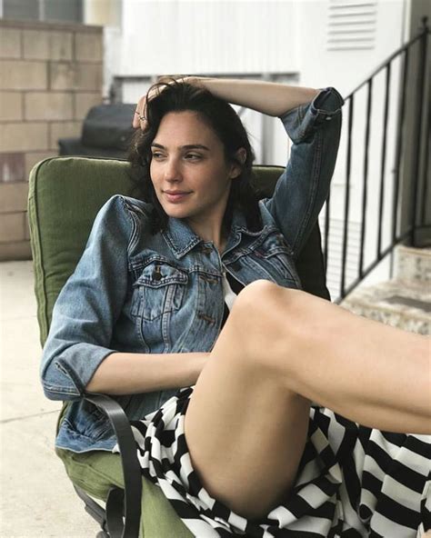 40 instagram photos of gal gadot that will make you go aww