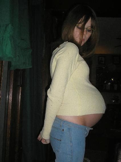 Big Pregnant Belly In Tight Clothes 17 Pics Xhamster
