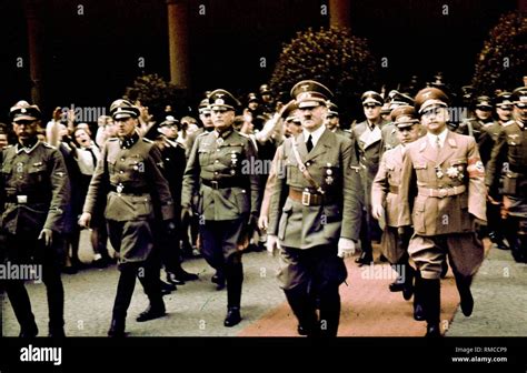 Adolf Hitler En Munich La Foto Fue Tomada Cuando Mussolini Visitó