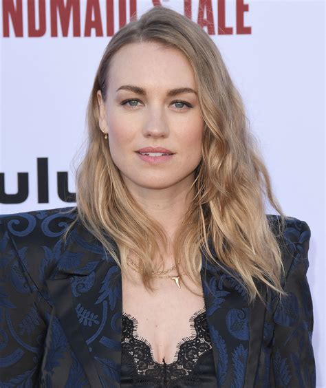 Yvonne Strahovski The Handmaid S Tale Season 3 Finale 1 Satiny