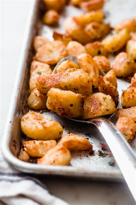 extra crispy oven roasted potatoes recipe  spice jar