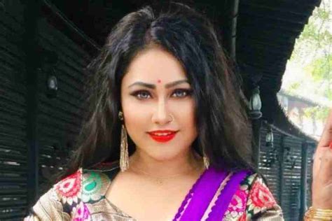 Priyanka Pandit Mms Controversy Bhojpuri Actress Priyanka Pandit