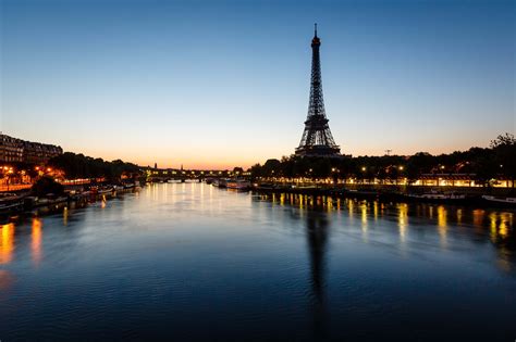 seine river boat cruise tours  expert guides city wonders