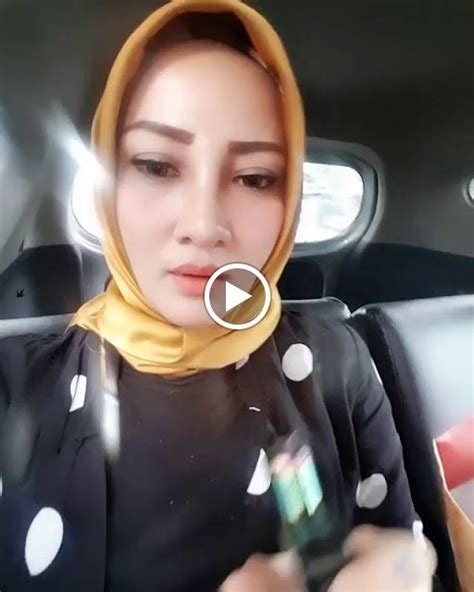 Pin Di Wanita Cantik