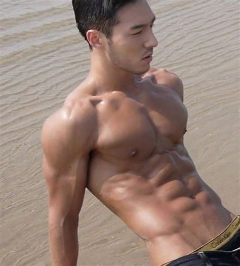 ripped abs damn asian guys pinterest