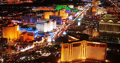 las vegas strip casinos double   unpopular pricing move thestreet