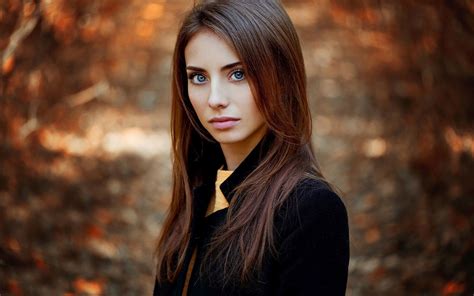 women model hair brunette looking at viewer blue eyes fall brown