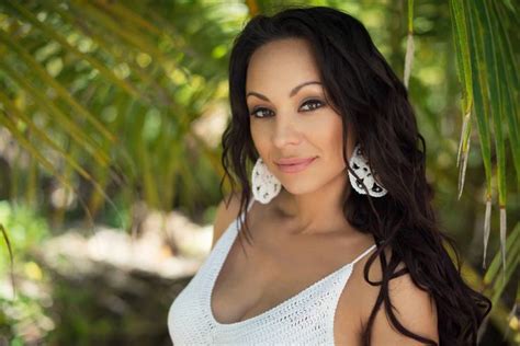 dominican women 13 dating tips july 2019 the masculine traveler