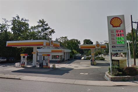 naked ohio man douses self in diesel fuel at new jersey gas station phillyvoice