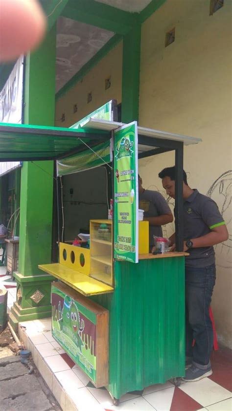 Alpukat Dan Durian Kocok Avorencok Cafe Jepara