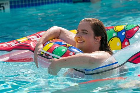 How Hulu’s ‘shrill’ Made Its ‘fat Babe Pool Party’ Episode