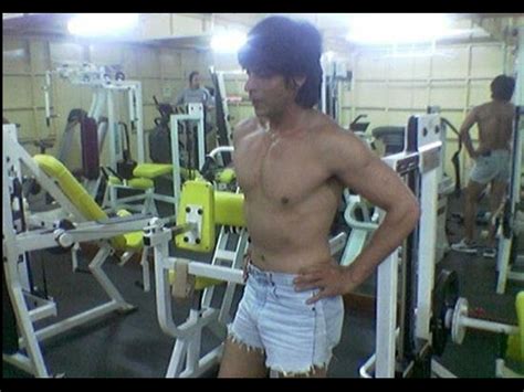 half naked shirtless pics of shahrukh khan that will turn you on filmibeat