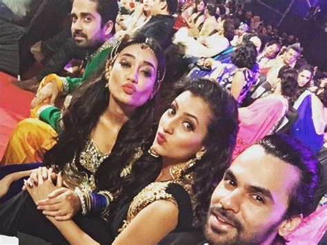 Zee Rishtey Awards 2015 Sriti Jha Shabbir Ahluwalia